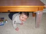 テーブルの下
